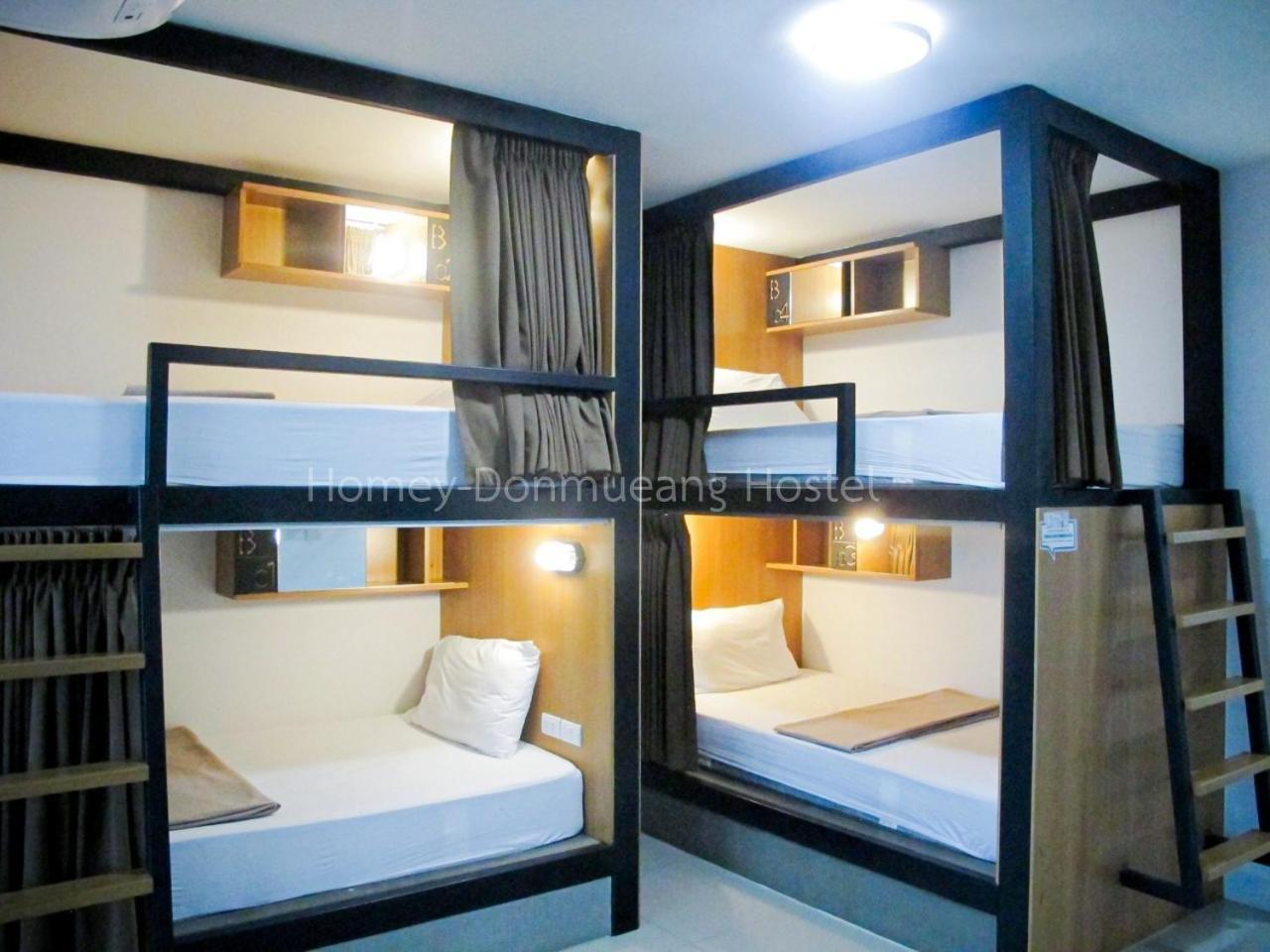 Homey-Sleepy Don Mueang Airport Hostel Бангкок Екстер'єр фото