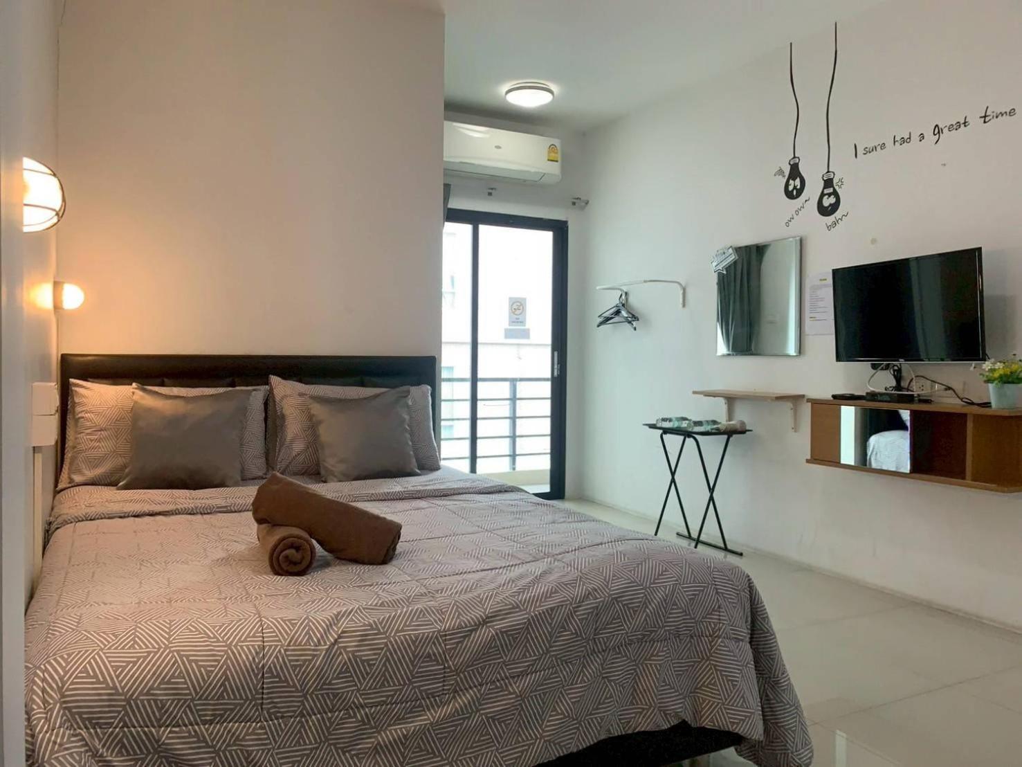 Homey-Sleepy Don Mueang Airport Hostel Бангкок Екстер'єр фото